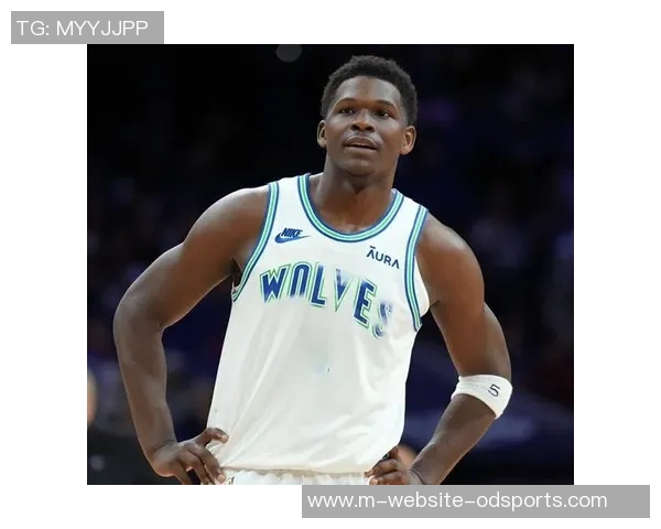 NBA篮球明星风采尽显精彩瞬间的照片集锦与背后的故事分享